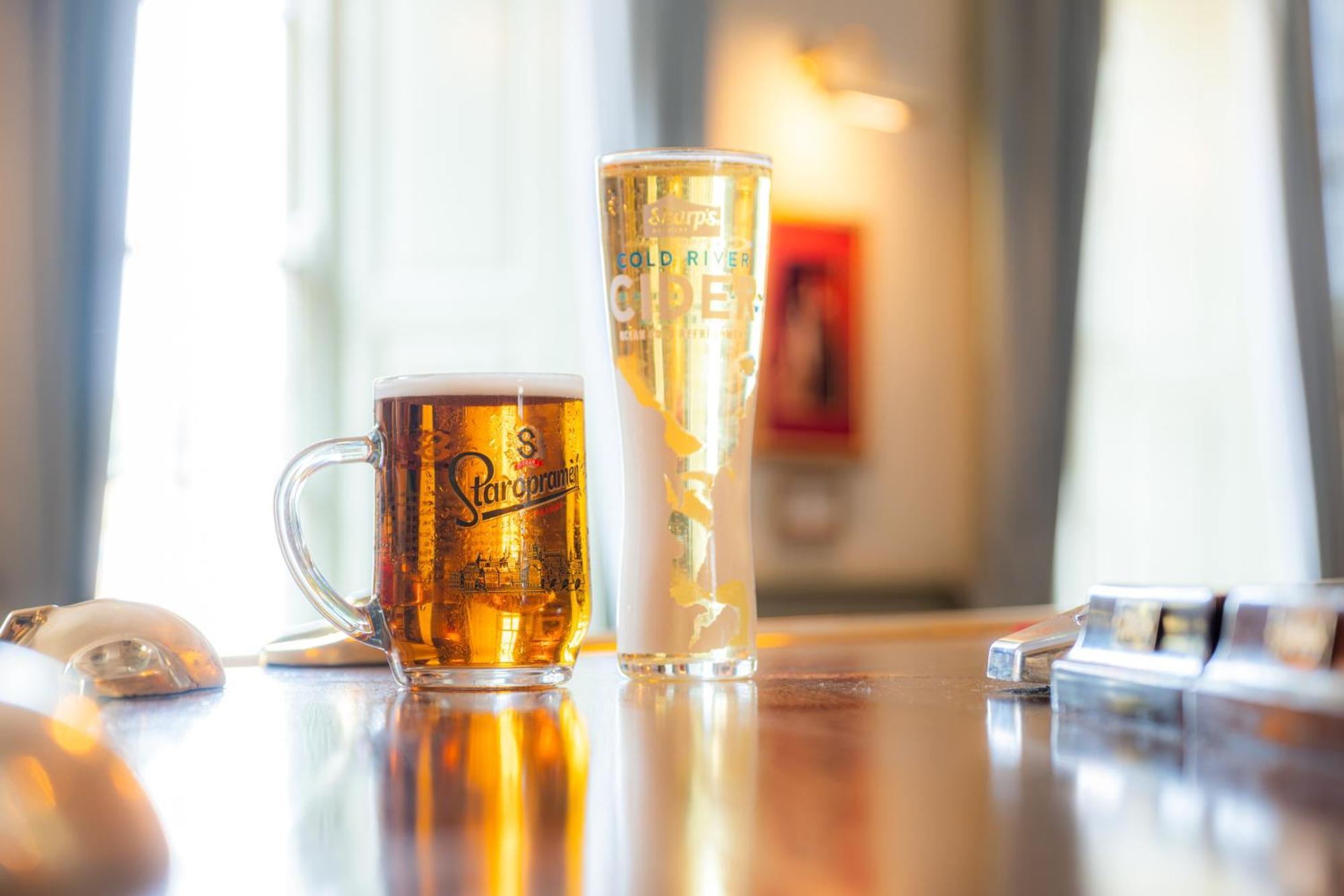 The George Hotel Axminster Buitenkant foto