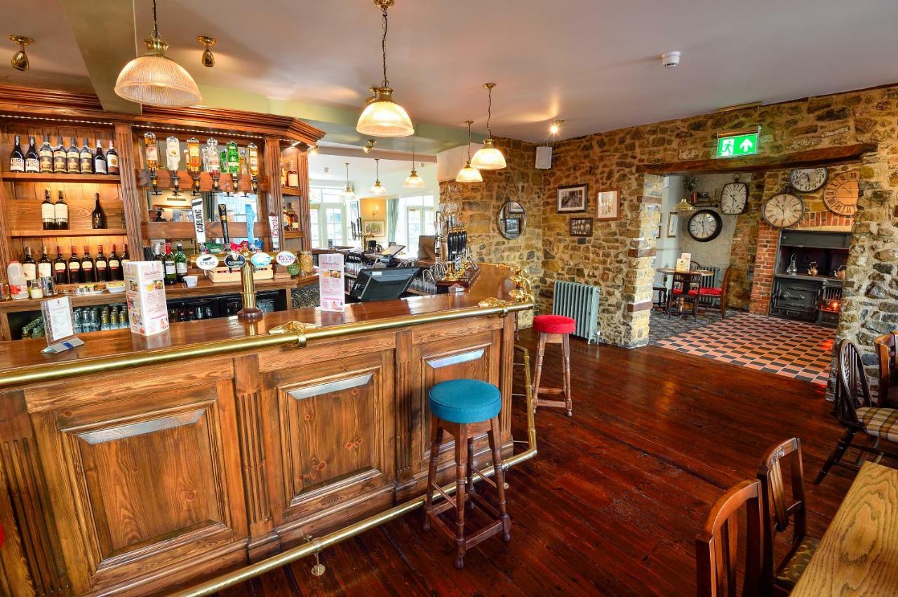 The George Hotel Axminster Buitenkant foto