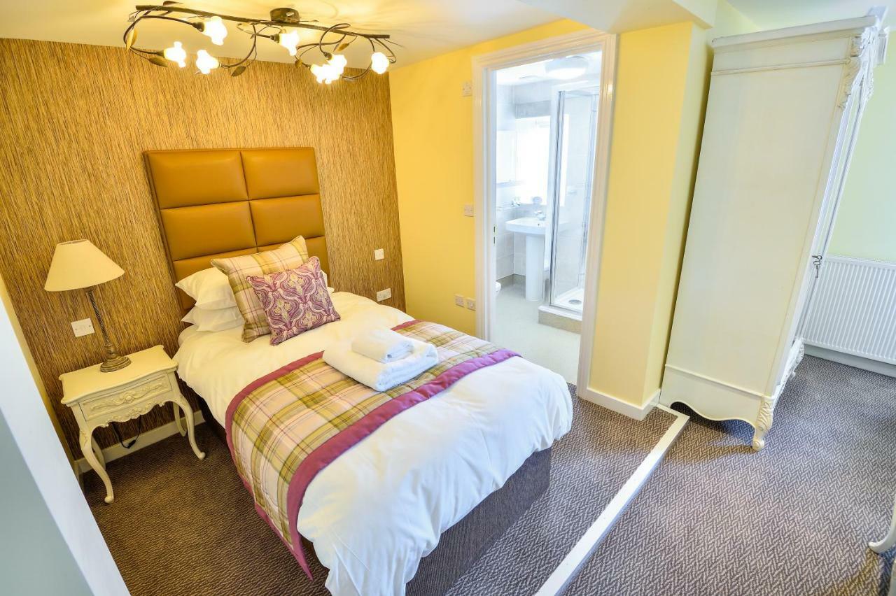 The George Hotel Axminster Buitenkant foto
